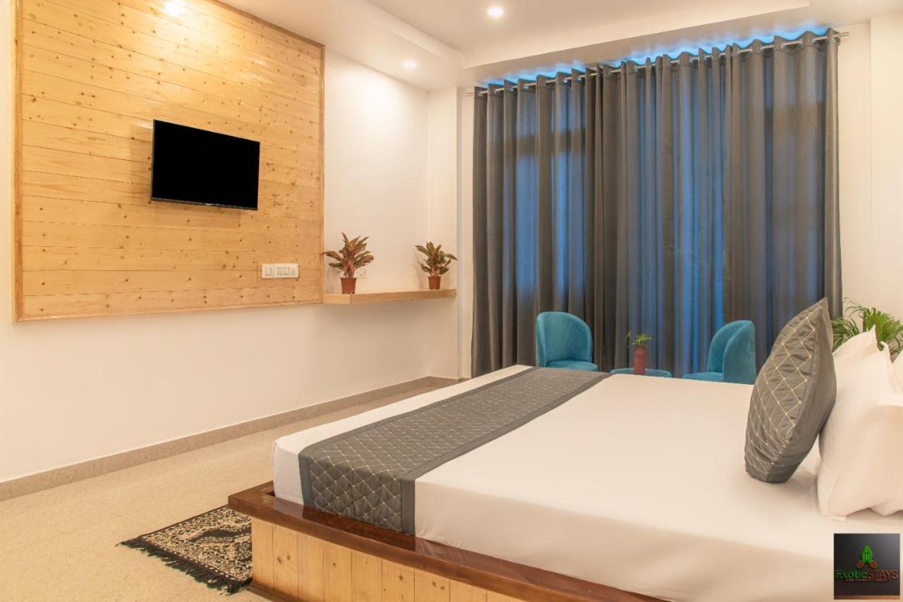 The Hillside Inn Kasauli By Exotic Stays Eksteriør bilde
