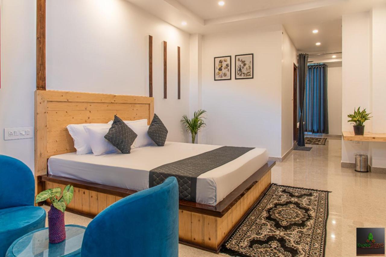 The Hillside Inn Kasauli By Exotic Stays Eksteriør bilde