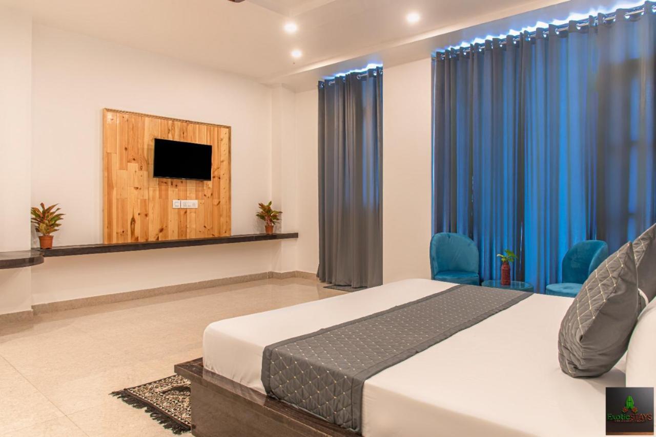 The Hillside Inn Kasauli By Exotic Stays Eksteriør bilde
