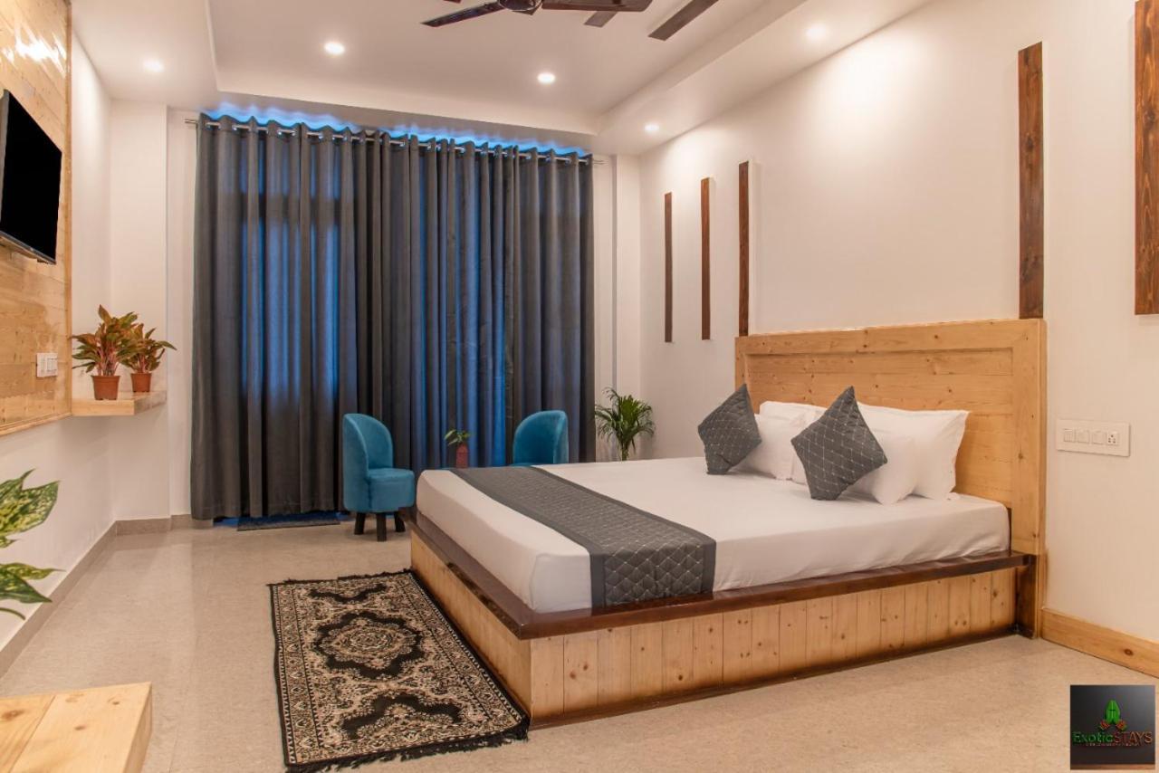 The Hillside Inn Kasauli By Exotic Stays Eksteriør bilde