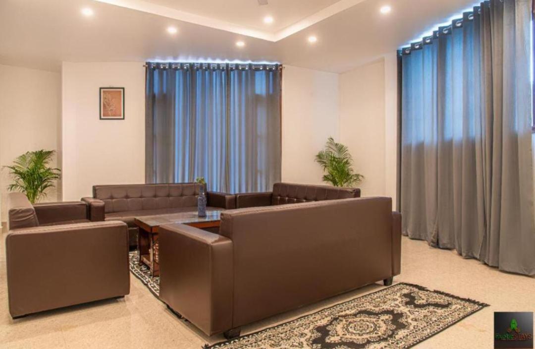 The Hillside Inn Kasauli By Exotic Stays Eksteriør bilde