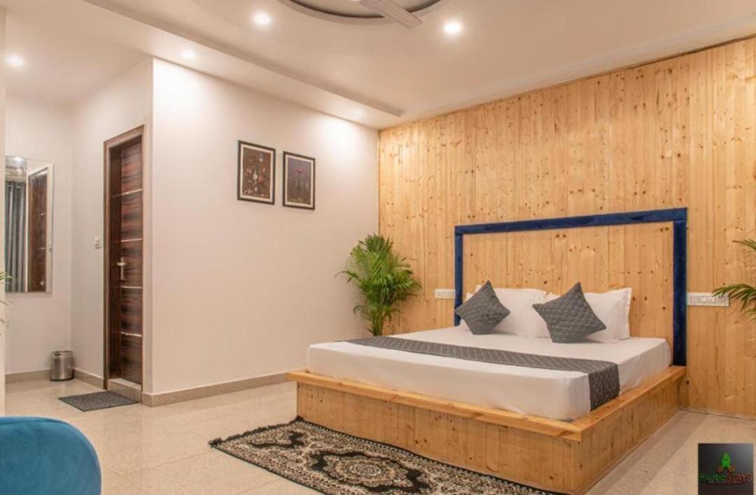 The Hillside Inn Kasauli By Exotic Stays Eksteriør bilde