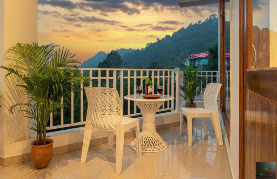 The Hillside Inn Kasauli By Exotic Stays Eksteriør bilde